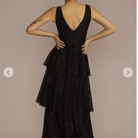 v-neck tiered lace maxi dress - Picture 2 of 4